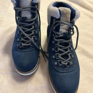 White Mountain cozy women's lace-up hiker bootie Navy 8W